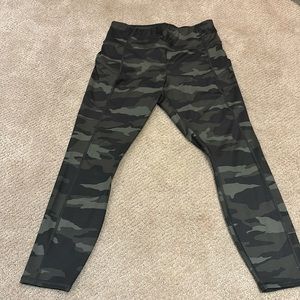 Women’s Athleta Camo Leggings